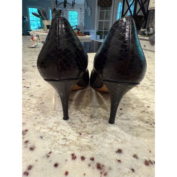 Kate Spade Black Textured Leather Pointed Toe Pumps Italy sz 9 - Picture 5 of 7